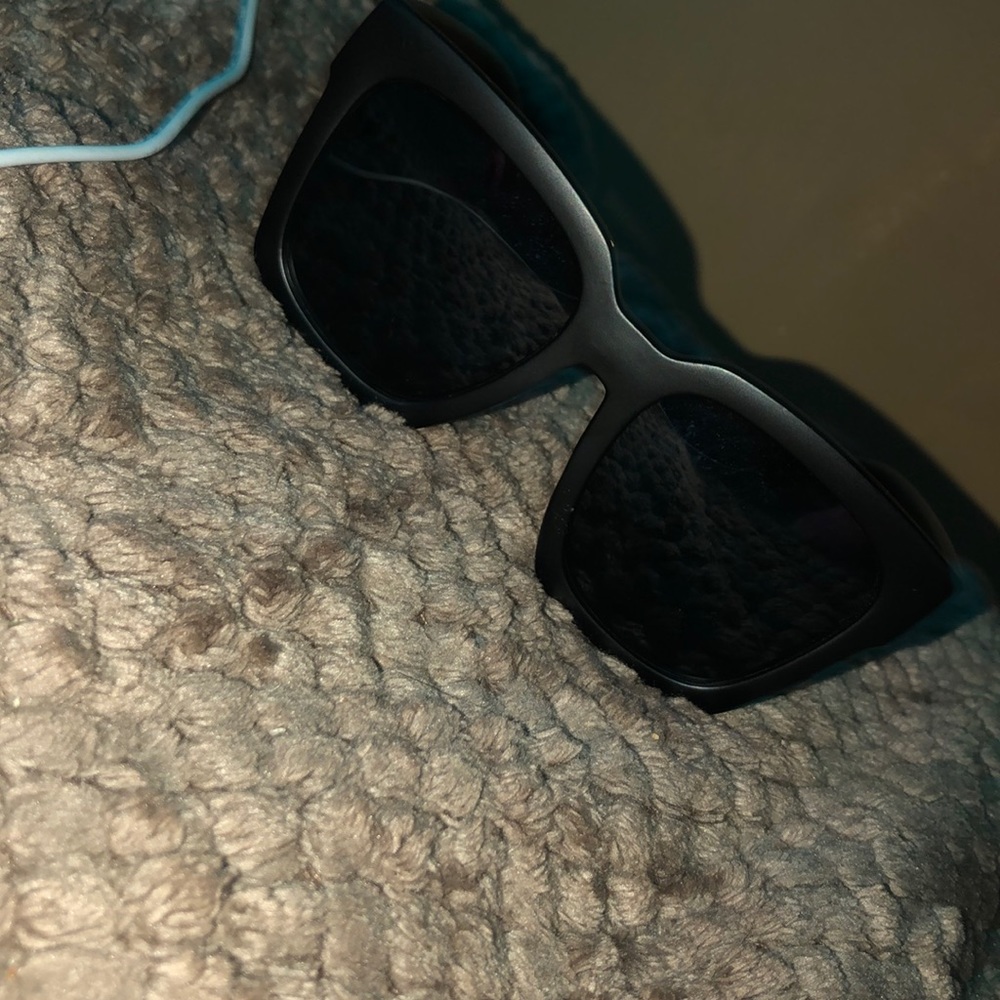 Sunglasses - Picture 8 of 8